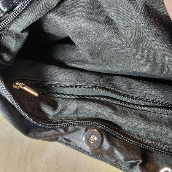 Unique 12" Black Bow Statement Accessory Cross body Over The Shoulder Handbag - Picture 4 of 8